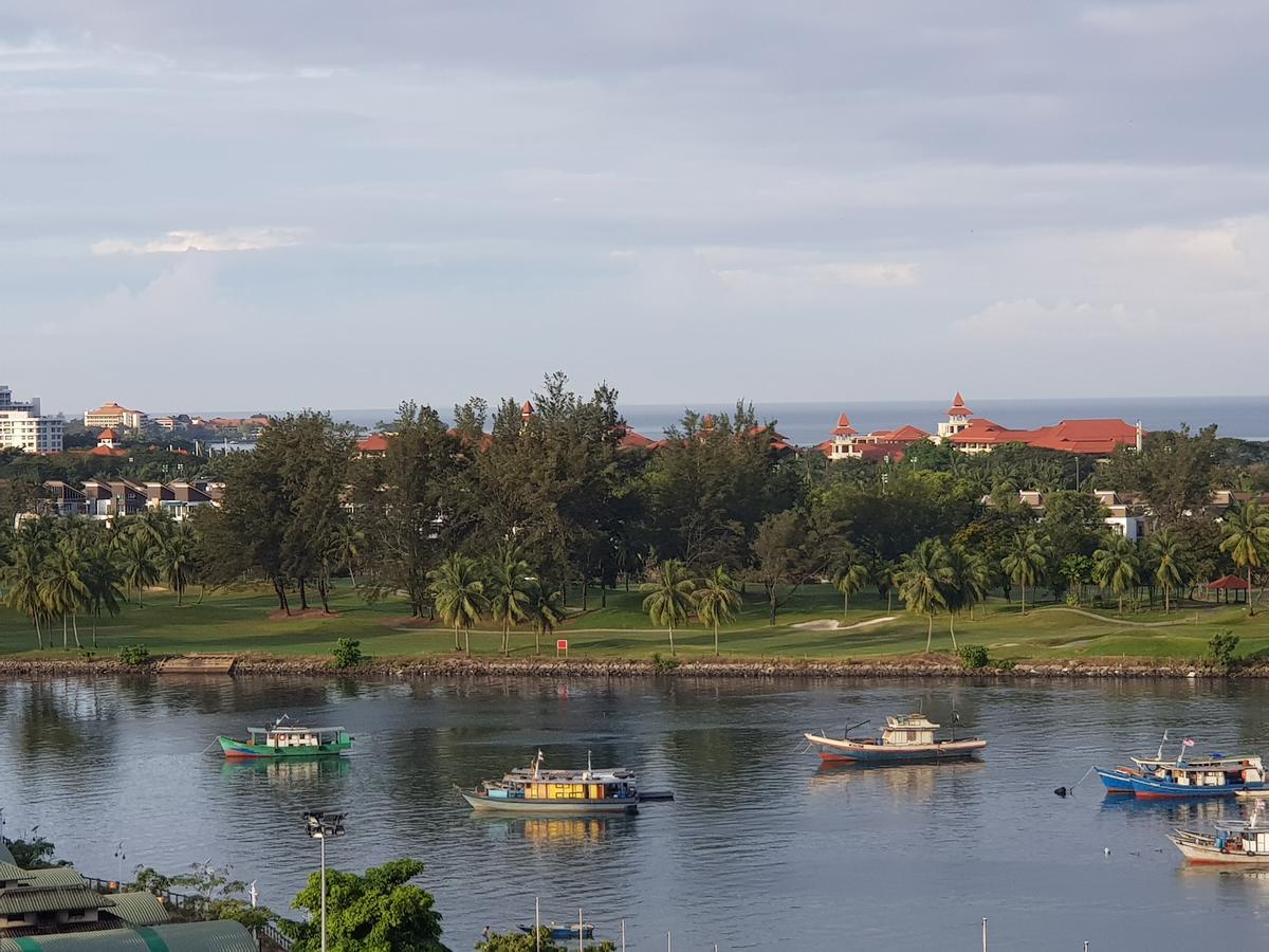 Aparthotel Marina Court Luxury Penthouse Kota Kinabalu Zewnętrze zdjęcie